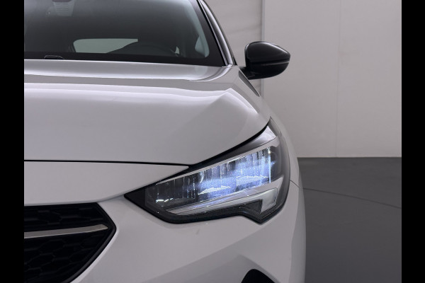 Opel CORSA-E 50kWh 3 Fase Warmtepomp Navi 360°Camera Two-Tone Lak Ecc Edition+ Stoel+Stuur-Verwarmd Parkeer Pack Pdc DAB Lmv 16" Privacy Glas Led Isofix Regen-Lichtsensor LaneAssist Origineel Nederlandse Auto SOH 89% Zeer compleet!
