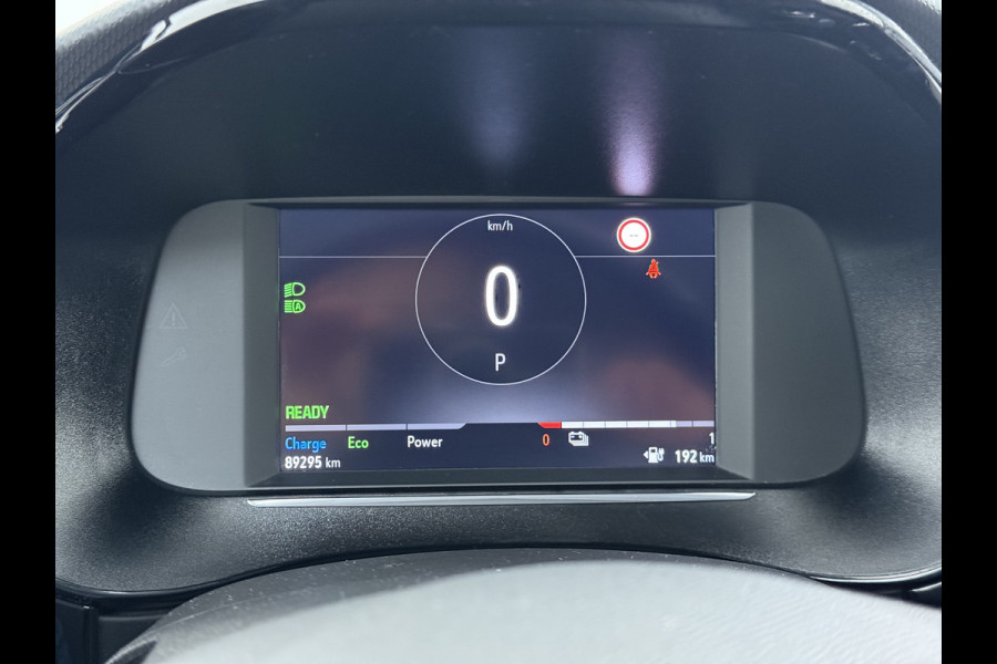 Opel CORSA-E 50kWh 3 Fase Warmtepomp Navi 360°Camera Two-Tone Lak Ecc Edition+ Stoel+Stuur-Verwarmd Parkeer Pack Pdc DAB Lmv 16" Privacy Glas Led Isofix Regen-Lichtsensor LaneAssist Origineel Nederlandse Auto SOH 89% Zeer compleet!