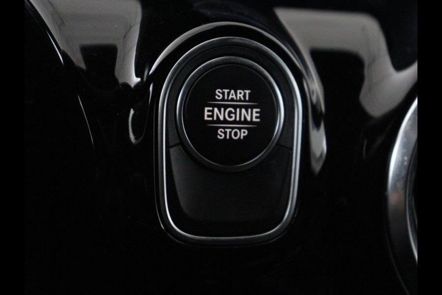 Mercedes-Benz CLA-Klasse Shooting Brake 250e AMG | Adaptive cruise | Stoelverwarming | Carplay | Widescreen | Leder/Alcantara | Navigatie | Camera | Park Assist | PHEV | Plug In