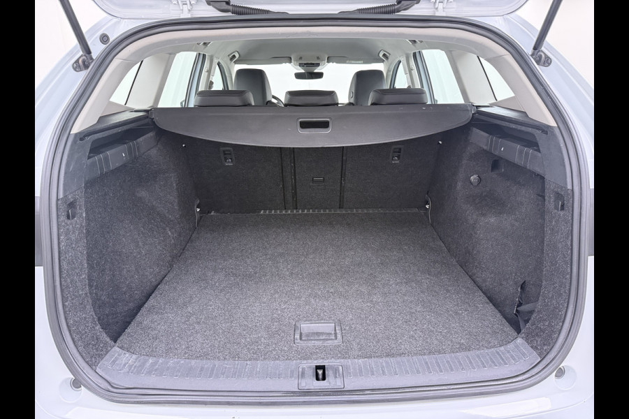 Škoda ENYAQ iV 80 Leer+Elek.Stoel+Memory Adap.Cruise Head-Up Display Assistentie Pakket Camera Navi Ecc Stuurverwarming Pdc SOH 88% Matrix-Led Lmv Apple Carplay Android Auto Keyless Rijstrooksensor Dodehoek detectie File Zeer compleet!