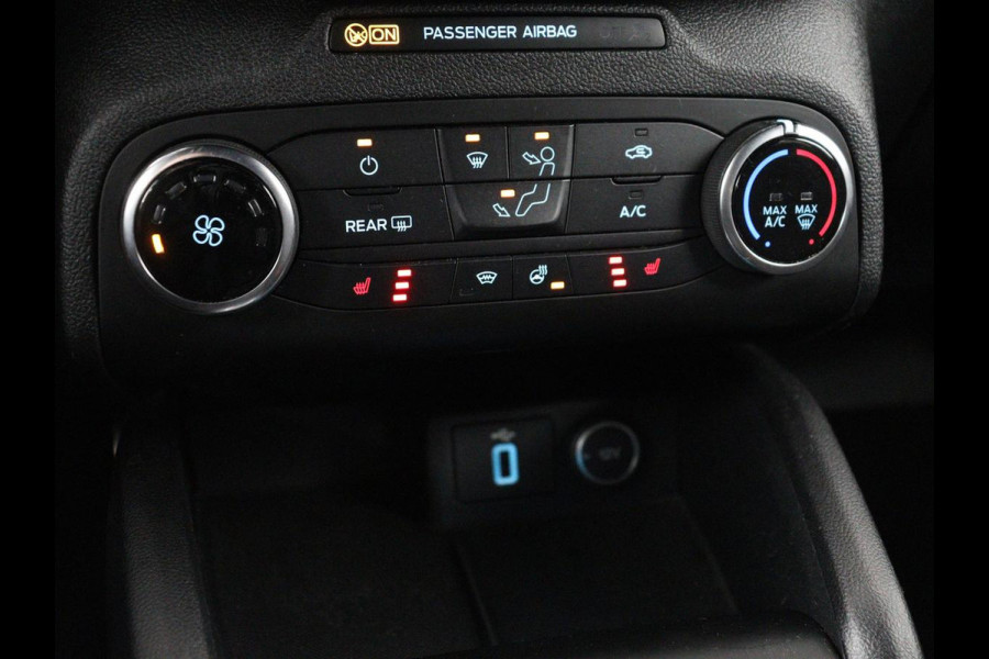 Ford Focus 1.0 EcoBoost ST Line | Automaat | Stoelverwarming | Adaptive cruise | B&O Sound | Carplay | Full LED | Camera | Navigatie | Airco | Bluetooth