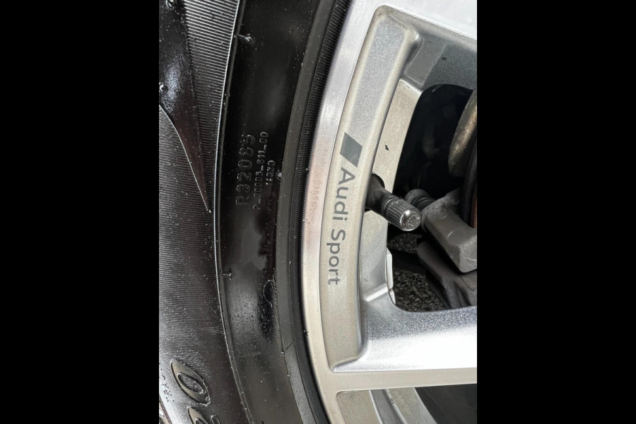 Audi Q5 55 TFSI e quattro Competition 367PK PANO/V-COCKPIT/DAB/BOSE/CARPLAY///