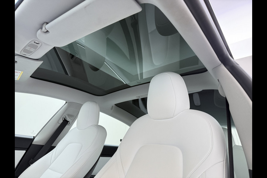 Tesla Model 3 RWD SR plus 325PK LFP SOH 91% Accu Ivory Lmv 18" AutoPilot Leder Panoramadak Adaptive-Cruise Camera's Elektr.-Stuur+Stoelen+Spie Navi LED DAB Voorverwarmen Keyless One-Pedal-Drive 1e Eigenaar Origineel Nederlandse Auto