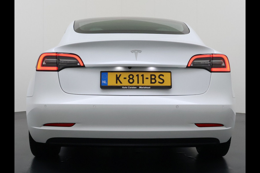 Tesla Model 3 RWD SR plus 325PK LFP SOH 91% Accu Ivory Lmv 18" AutoPilot Leder Panoramadak Adaptive-Cruise Camera's Elektr.-Stuur+Stoelen+Spie Navi LED DAB Voorverwarmen Keyless One-Pedal-Drive 1e Eigenaar Origineel Nederlandse Auto