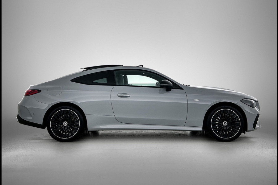 Mercedes-Benz CLE Coupé 300 e AMG Plug-In Hybride AMG | Night Pakket | Panorama Schuif-Kanteldak | Digital Licht | Burmester® | Stuur en Stoelverwarming. MB-paasweekend