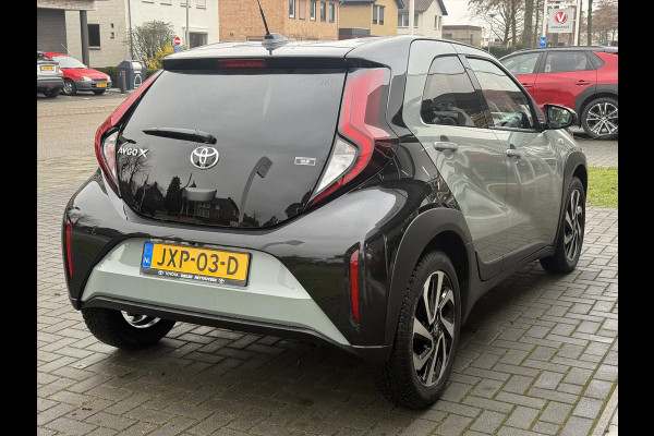 Toyota Aygo X 1.0 VVT-i S-CVT Automaat Pulse | Stoelverwarming, Bi-Tone, 17 inch, Privacy glass