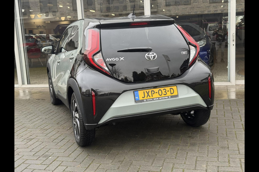 Toyota Aygo X 1.0 VVT-i S-CVT Automaat Pulse | Stoelverwarming, Bi-Tone, 17 inch, Privacy glass
