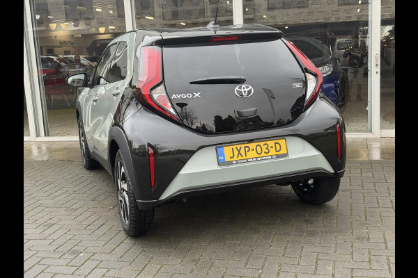 Toyota Aygo X 1.0 VVT-i S-CVT Automaat Pulse | Stoelverwarming, Bi-Tone, 17 inch, Privacy glass