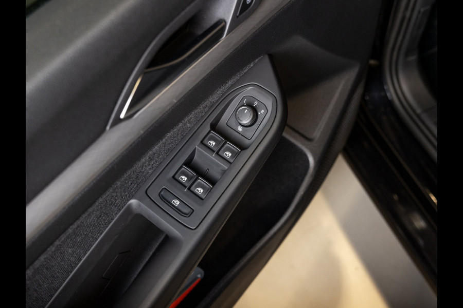 Volkswagen Golf 1.0 TSI Life / 110pk / Cruise / Airco / Klimaatregeling / Navigatie / Apple Carplay