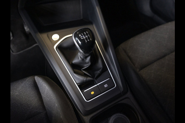 Volkswagen Golf 1.0 TSI Life / 110pk / Cruise / Airco / Klimaatregeling / Navigatie / Apple Carplay