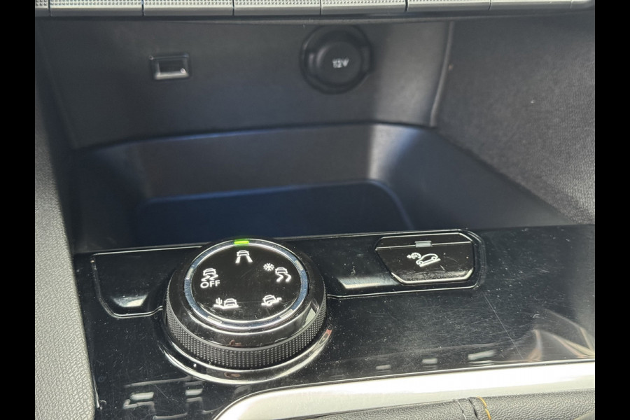 Peugeot 3008 1.2 PureTech Allure Cruise Climate Camera plus Sensoren voor/achter Navi Dodehoekdetectie Navigatie