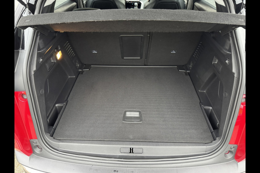 Peugeot 3008 1.2 PureTech Allure Cruise Climate Camera plus Sensoren voor/achter Navi Dodehoekdetectie Navigatie