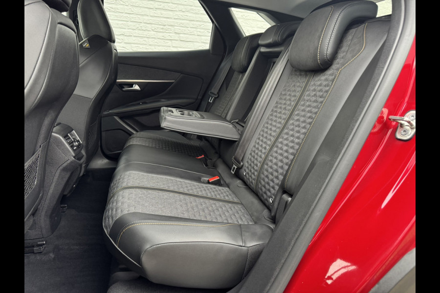 Peugeot 3008 1.2 PureTech Allure Cruise Climate Camera plus Sensoren voor/achter Navi Dodehoekdetectie Navigatie