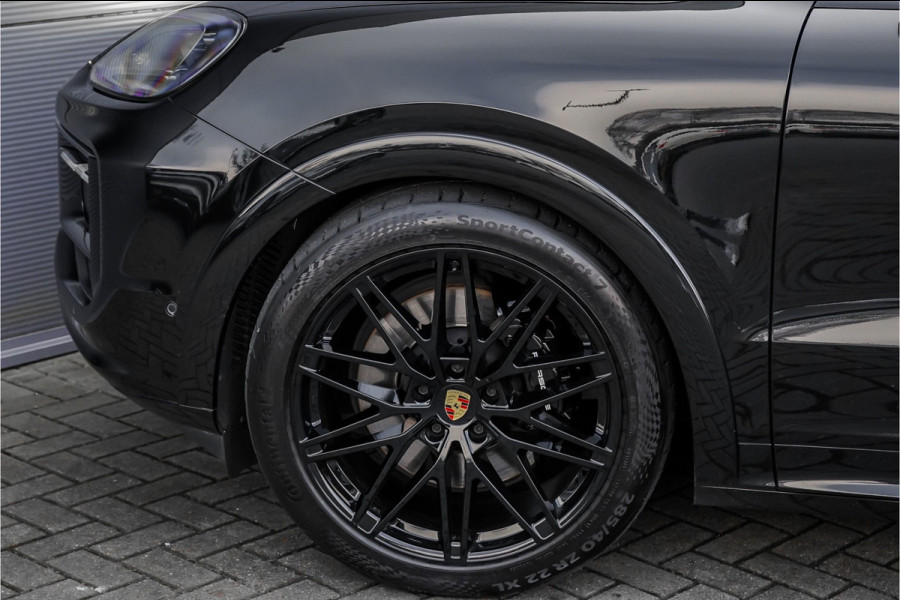 Porsche Cayenne Coupé 3.0 E-Hybrid Sport Design Black Edition ACC HUD Luchtv Trekhaak