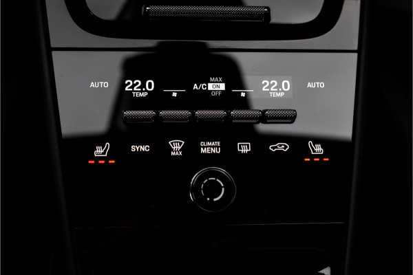 Porsche Cayenne Coupé 3.0 E-Hybrid Sport Design Black Edition ACC HUD Luchtv Trekhaak