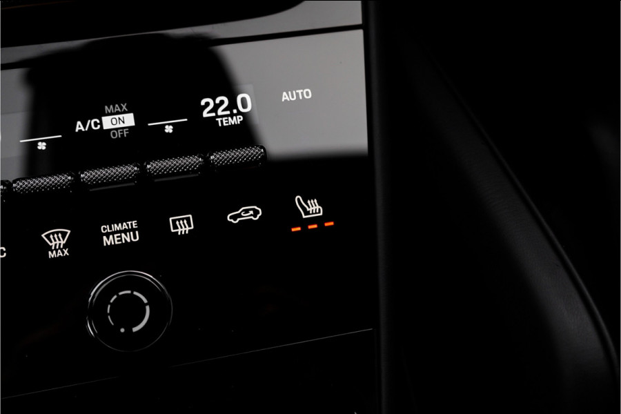 Porsche Cayenne Coupé 3.0 E-Hybrid Sport Design Black Edition ACC HUD Luchtv Trekhaak