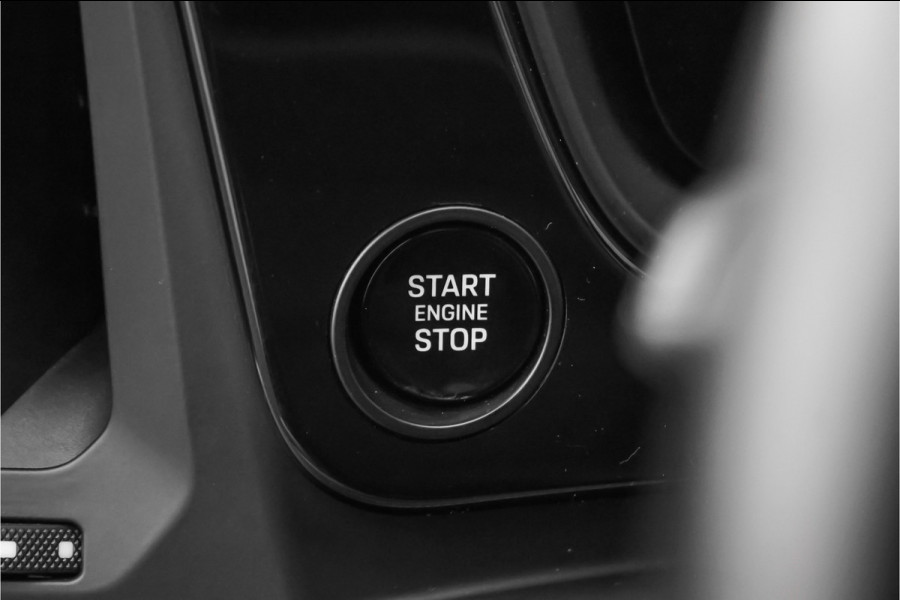 Porsche Cayenne Coupé 3.0 E-Hybrid Sport Design Black Edition ACC HUD Luchtv Trekhaak