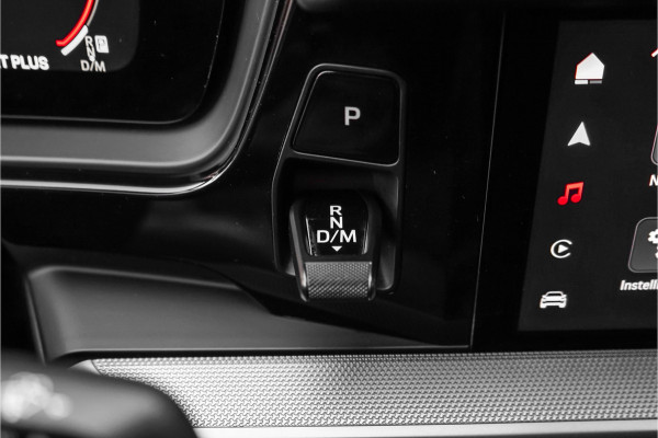 Porsche Cayenne Coupé 3.0 E-Hybrid Sport Design Black Edition ACC HUD Luchtv Trekhaak