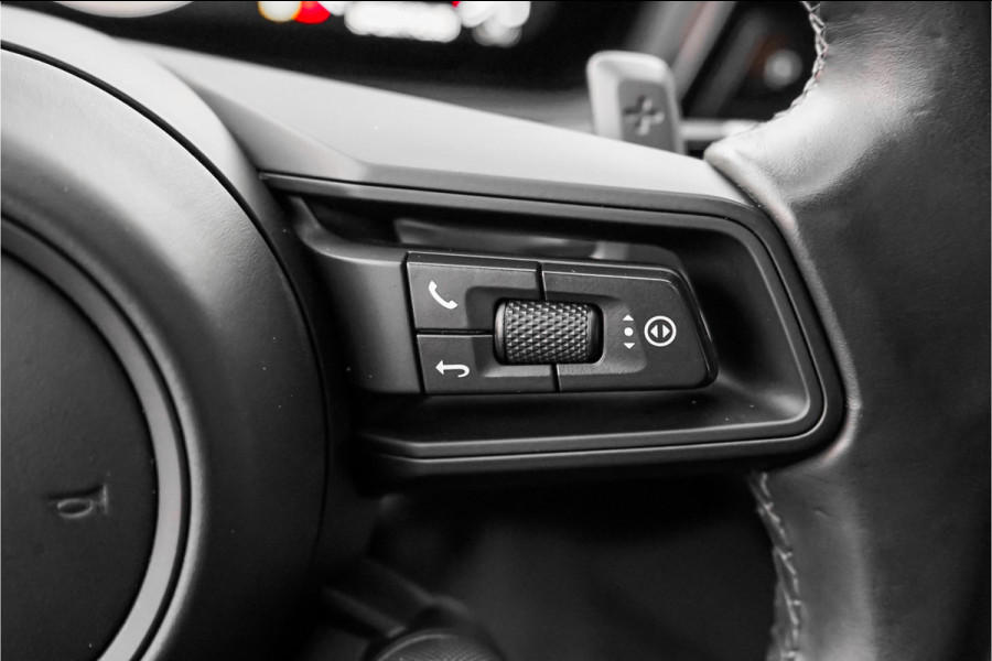 Porsche Cayenne Coupé 3.0 E-Hybrid Sport Design Black Edition ACC HUD Luchtv Trekhaak