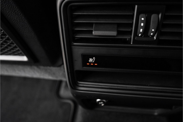 Porsche Cayenne Coupé 3.0 E-Hybrid Sport Design Black Edition ACC HUD Luchtv Trekhaak