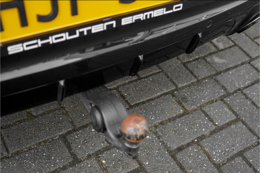 Porsche Cayenne Coupé 3.0 E-Hybrid Sport Design Black Edition ACC HUD Luchtv Trekhaak