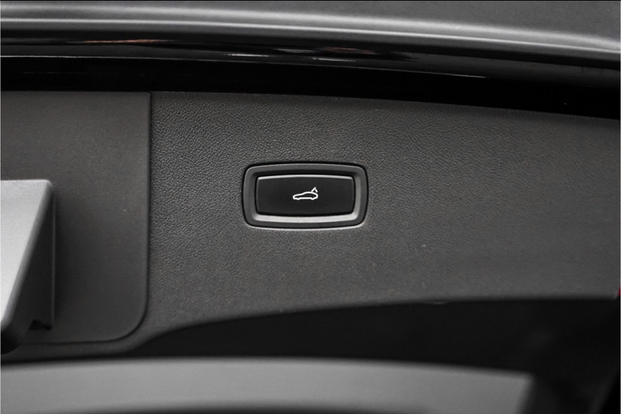 Porsche Cayenne Coupé 3.0 E-Hybrid Sport Design Black Edition ACC HUD Luchtv Trekhaak