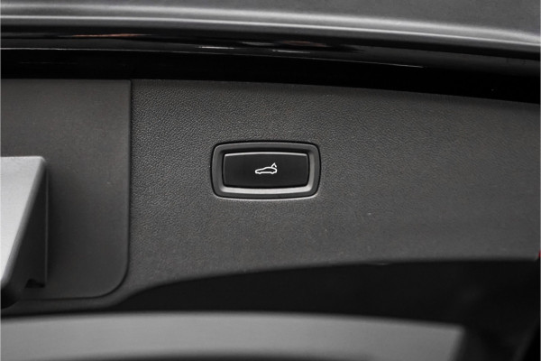 Porsche Cayenne Coupé 3.0 E-Hybrid Sport Design Black Edition ACC HUD Luchtv Trekhaak