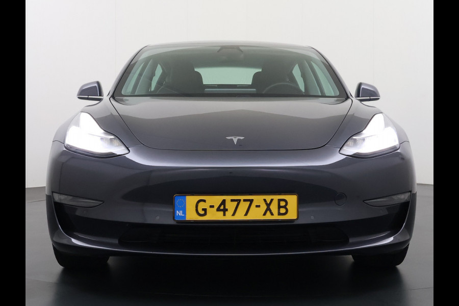Tesla Model 3 Performance 513pk AWD Lmv 20" AutoPilot Panoramadak Adaptive Cruise Camera's Leer Pdc Wifi Ecc Elektr.Stuur+Stoel+Geheugen Stoel+Bank-Verwarmd Keyless Wifi 4WD Origineel Nederlandse Auto SOH 83%