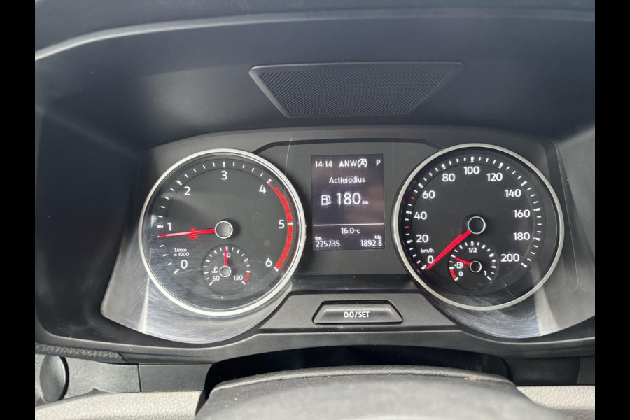 Volkswagen Crafter 2.0 TDI L3H1*AUTOM.*A/C*NAVI*HAAK*CAM*CARPLAY*