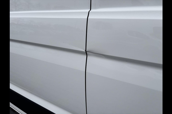 Volkswagen Crafter 2.0 TDI L3H1*AUTOM.*A/C*NAVI*HAAK*CAM*CARPLAY*