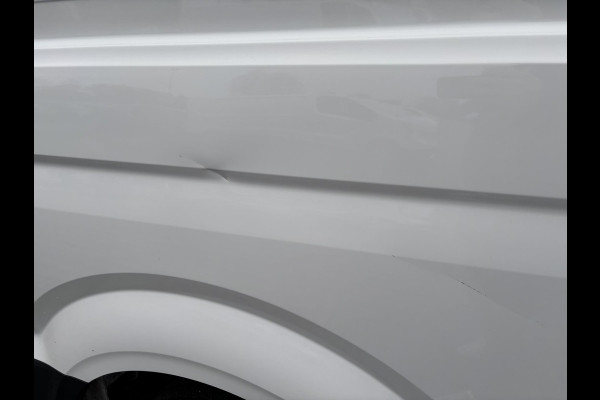 Volkswagen Crafter 2.0 TDI L3H1*AUTOM.*A/C*NAVI*HAAK*CAM*CARPLAY*