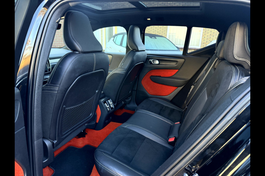 Volvo XC40 Recharge P8 AWD R-Design SOH 92.3%, Panoramadak, Camera, 20''Lmv