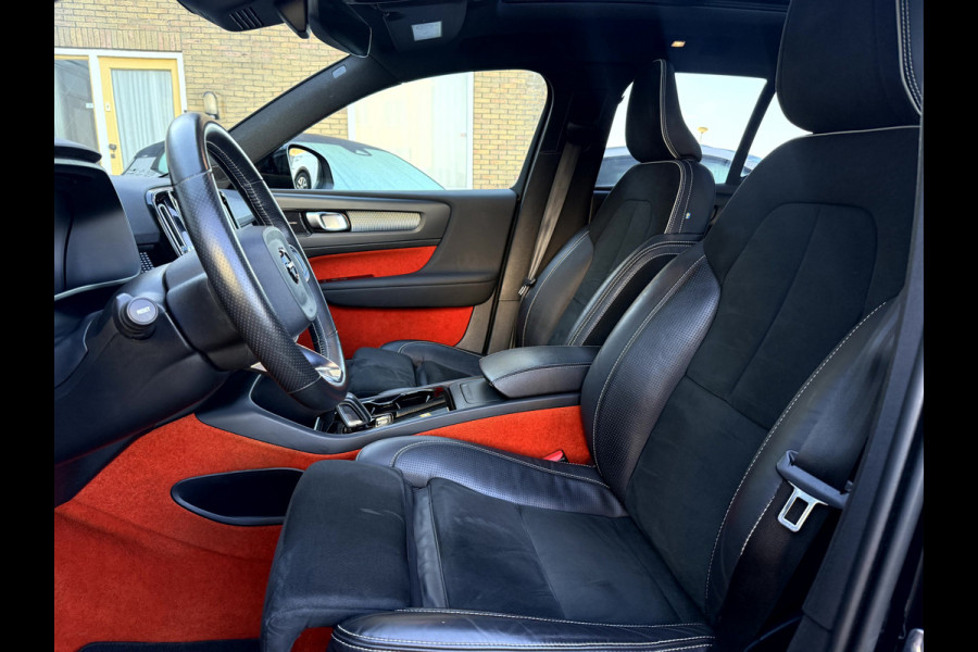 Volvo XC40 Recharge P8 AWD R-Design SOH 92.3%, Panoramadak, Camera, 20''Lmv
