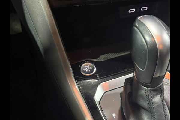 Volkswagen T-Roc 1.5 TSI Style Business Carplay/Camera/ACC/Trekhaak/Keyless