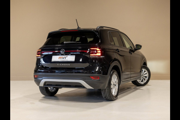 Volkswagen T-Cross 1.0 TSI Life / 110pk / Stoelverwarming / Achteruitrij camera / Adaptieve cruise control /