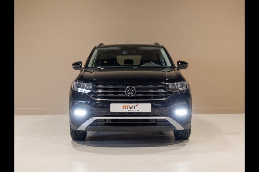 Volkswagen T-Cross 1.0 TSI Life / 110pk / Stoelverwarming / Achteruitrij camera / Adaptieve cruise control /