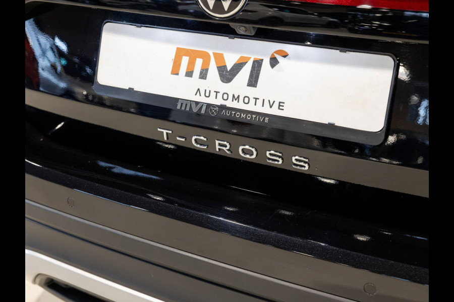 Volkswagen T-Cross 1.0 TSI Life / 110pk / Stoelverwarming / Achteruitrij camera / Adaptieve cruise control /
