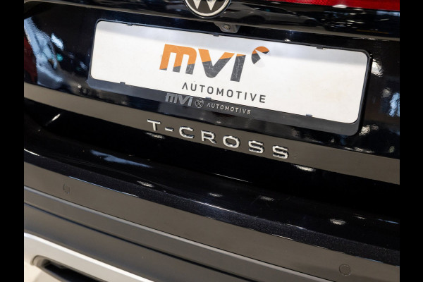 Volkswagen T-Cross 1.0 TSI Life / 110pk / Stoelverwarming / Achteruitrij camera / Adaptieve cruise control /