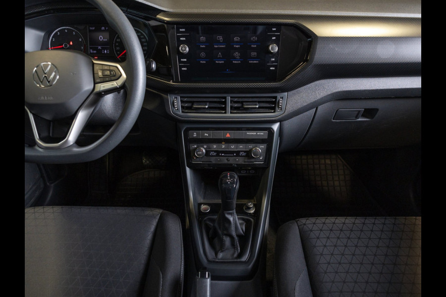 Volkswagen T-Cross 1.0 TSI Life / 110pk / Stoelverwarming / Achteruitrij camera / Adaptieve cruise control /