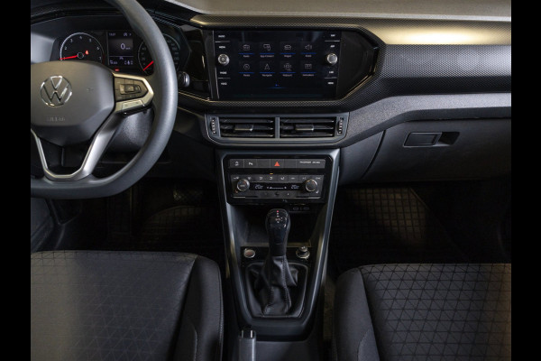 Volkswagen T-Cross 1.0 TSI Life / 110pk / Stoelverwarming / Achteruitrij camera / Adaptieve cruise control /