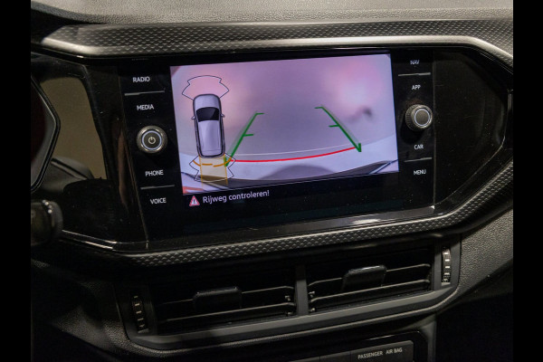 Volkswagen T-Cross 1.0 TSI Life / 110pk / Stoelverwarming / Achteruitrij camera / Adaptieve cruise control /