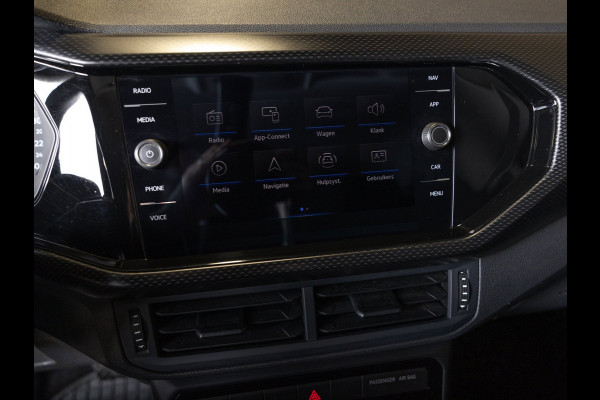 Volkswagen T-Cross 1.0 TSI Life / 110pk / Stoelverwarming / Achteruitrij camera / Adaptieve cruise control /