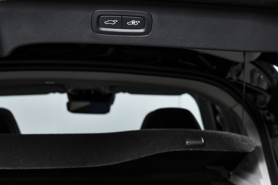 Lynk & Co 01 1.5 PHEV 261PK MY22 | 360 Camera | S/K-panodak | Adapt. Cruise | Memory | Elek. klep | LM 20" | 8487