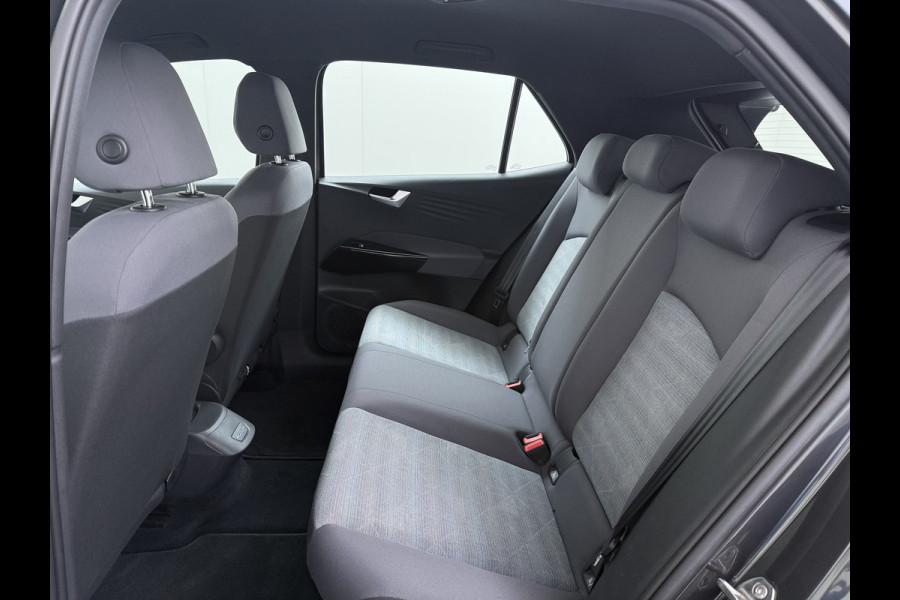 Volkswagen ID.3 Pro 58kWh Apple Carplay Android Adap.Cruise App-Connect SOH 92% Navi Ecc Pdc-a+v Voorklimatisering Stoelverwarming Bordherkenning Lane-Assist Lmv Led Rijstrooksensor Origineel Nederlandse Auto 1e eigenaar