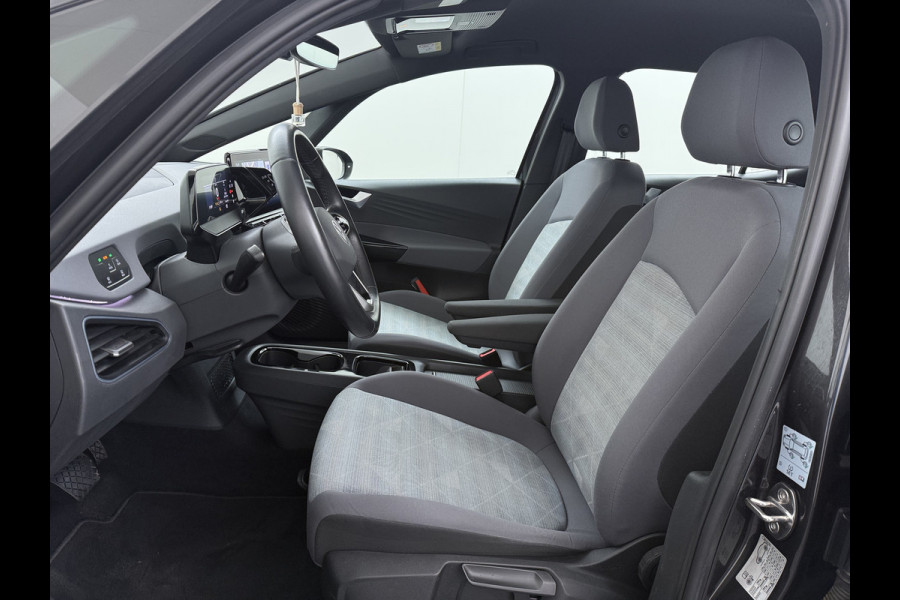 Volkswagen ID.3 Pro 58kWh Apple Carplay Android Adap.Cruise App-Connect SOH 92% Navi Ecc Pdc-a+v Voorklimatisering Stoelverwarming Bordherkenning Lane-Assist Lmv Led Rijstrooksensor Origineel Nederlandse Auto 1e eigenaar