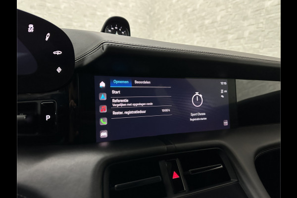 Porsche Taycan 4S Turbo Pakket Performance 84 kWh 490pk | Sport Chrono + | 360 Camera | ACC | Luchtvering | Carbon | 21" | Glasdak | 4WD | Vulkaangrijs | Carplay | Nw.Pr. 147.249,= | NL Auto | SOH Test | Garantie.