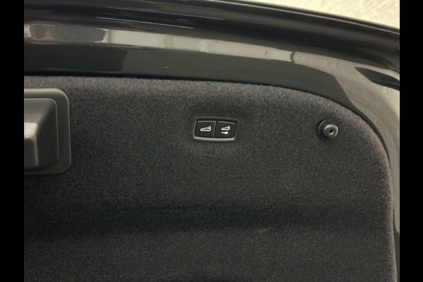 Porsche Taycan 4S Turbo Pakket Performance 84 kWh 490pk | Sport Chrono + | 360 Camera | ACC | Luchtvering | Carbon | 21" | Glasdak | 4WD | Vulkaangrijs | Carplay | Nw.Pr. 147.249,= | NL Auto | SOH Test | Garantie.