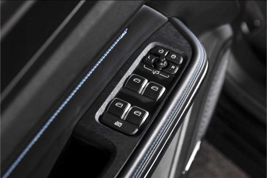 Lynk & Co 01 1.5 PHEV 261PK MY22 | Afn. Trekhaak | 360 Camera | S/K-panodak | Adapt. Cruise | Memory | Elek. klep | LM 20" | 6117