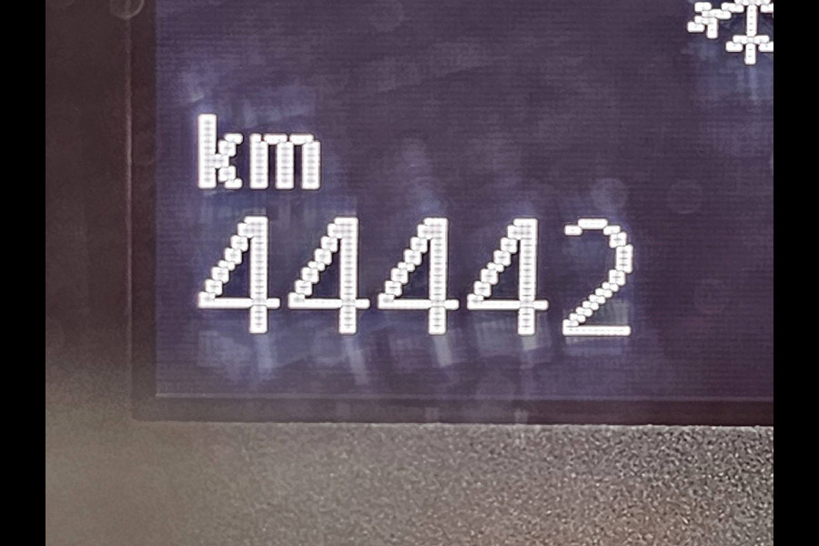 Volkswagen Crafter 35 2.0 TDI L4 Trendline Bakwagen Laadklep Lat-om-Lat Betimmerd Spoiler Zijdeur Euro6 140Pk Bpm-Vrij!