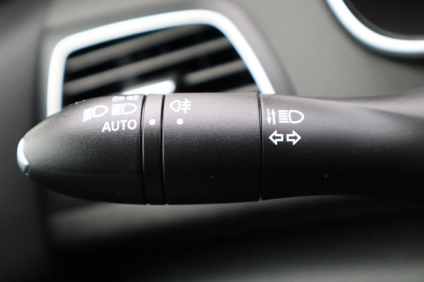 Renault Mégane 1.3 TCe Limited | Automaat | Carplay | Navi |